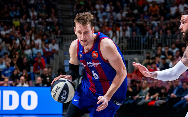 „Emporio Armani“ akiratyje - J. Vesely ir D. Washingtonas